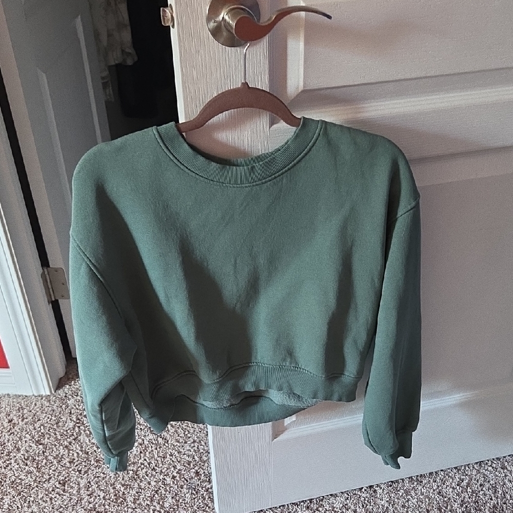 2 For $15 Zara Cropped Sweater - Picture 2 of 5